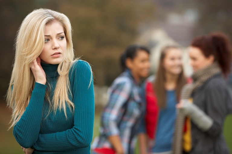 farisei mormoni - amici parlano male di ragazze