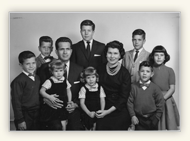 Boyd K. Packer con la moglie e i figli Boyd-K-Packer-moglie-figli
