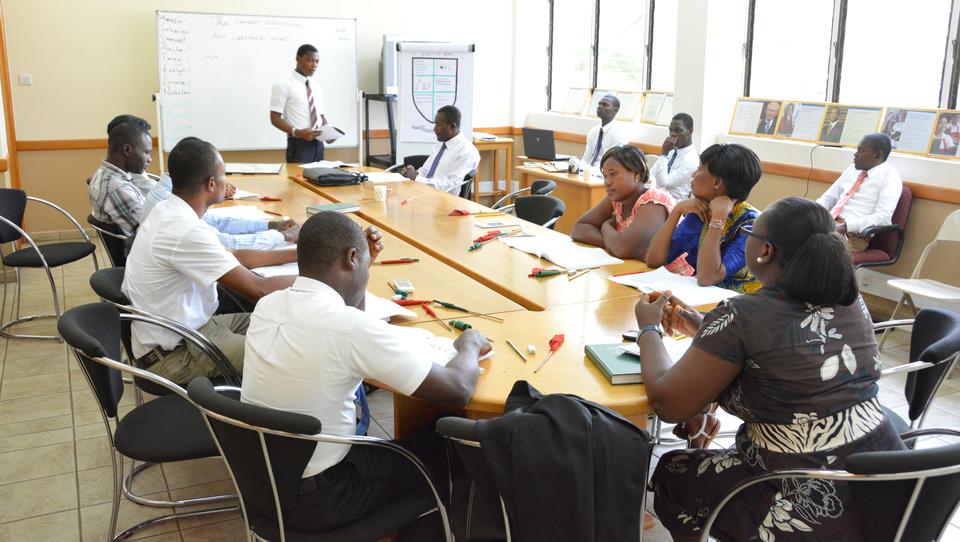 lavoro-cercando-in-Ghana atti di servizio