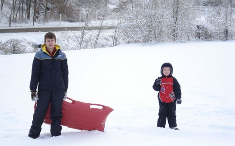 famiglia sulla neve