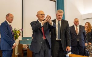 Un-messaggio-speciale_1