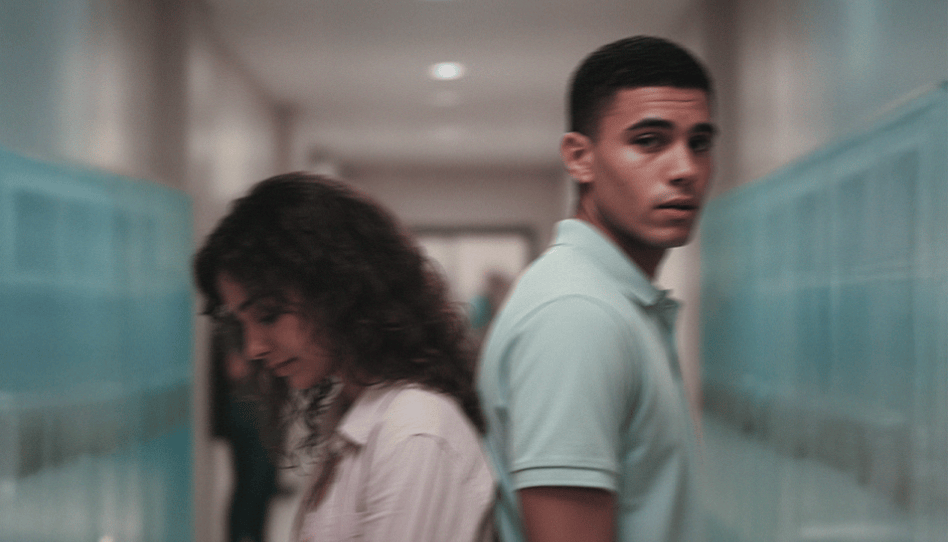 Frequentare qualcuno al di fuori della chiesa